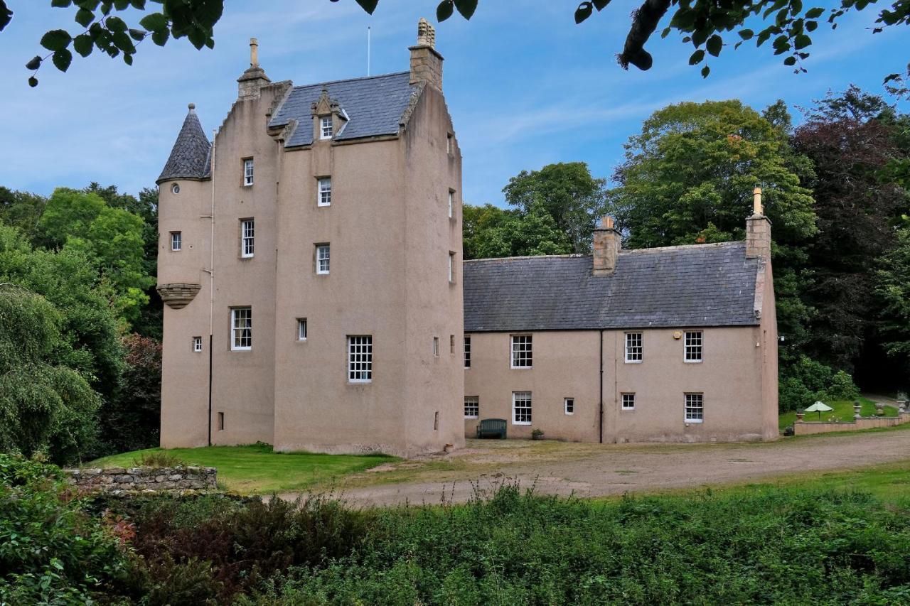 Вилла East Wing Lickleyhead Castle Auchleven Экстерьер фото